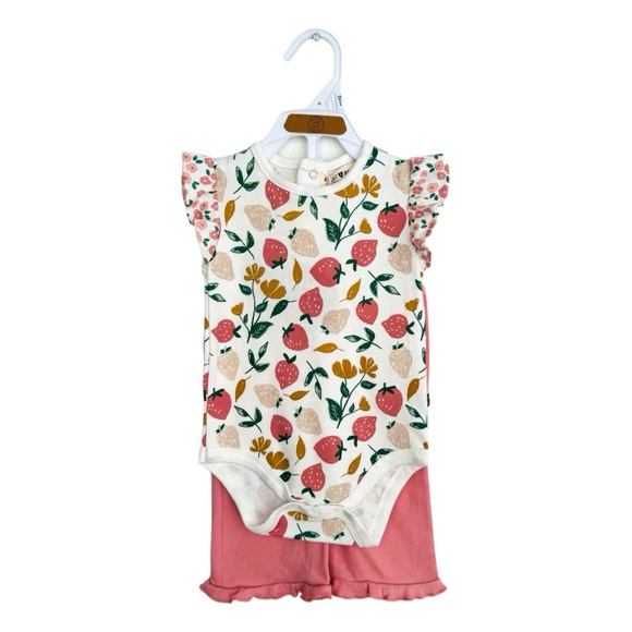 Rabbit + Bear Strawberries Onesie & Ruffle Pants Outfit Set NWT 🍓 - Picture 1 of 14